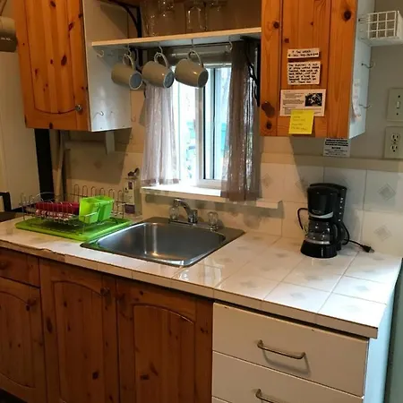 Holiday Lodge Cabins-2
